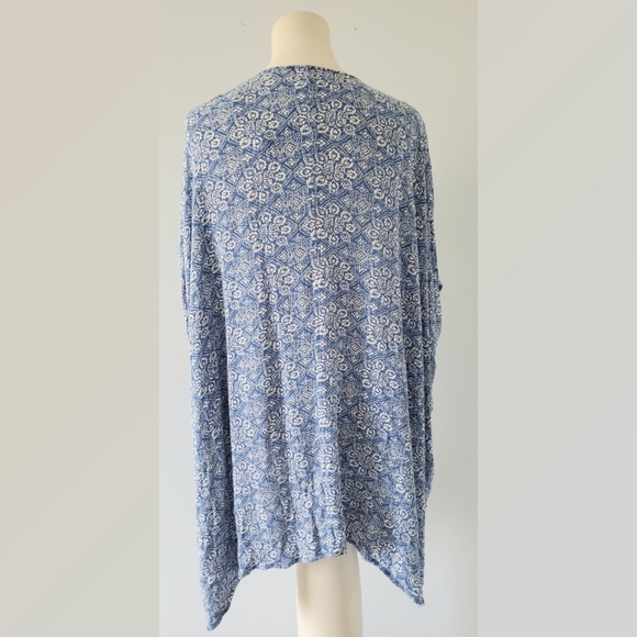 Forever 21 Kimono Jacket - Picture 6 of 11